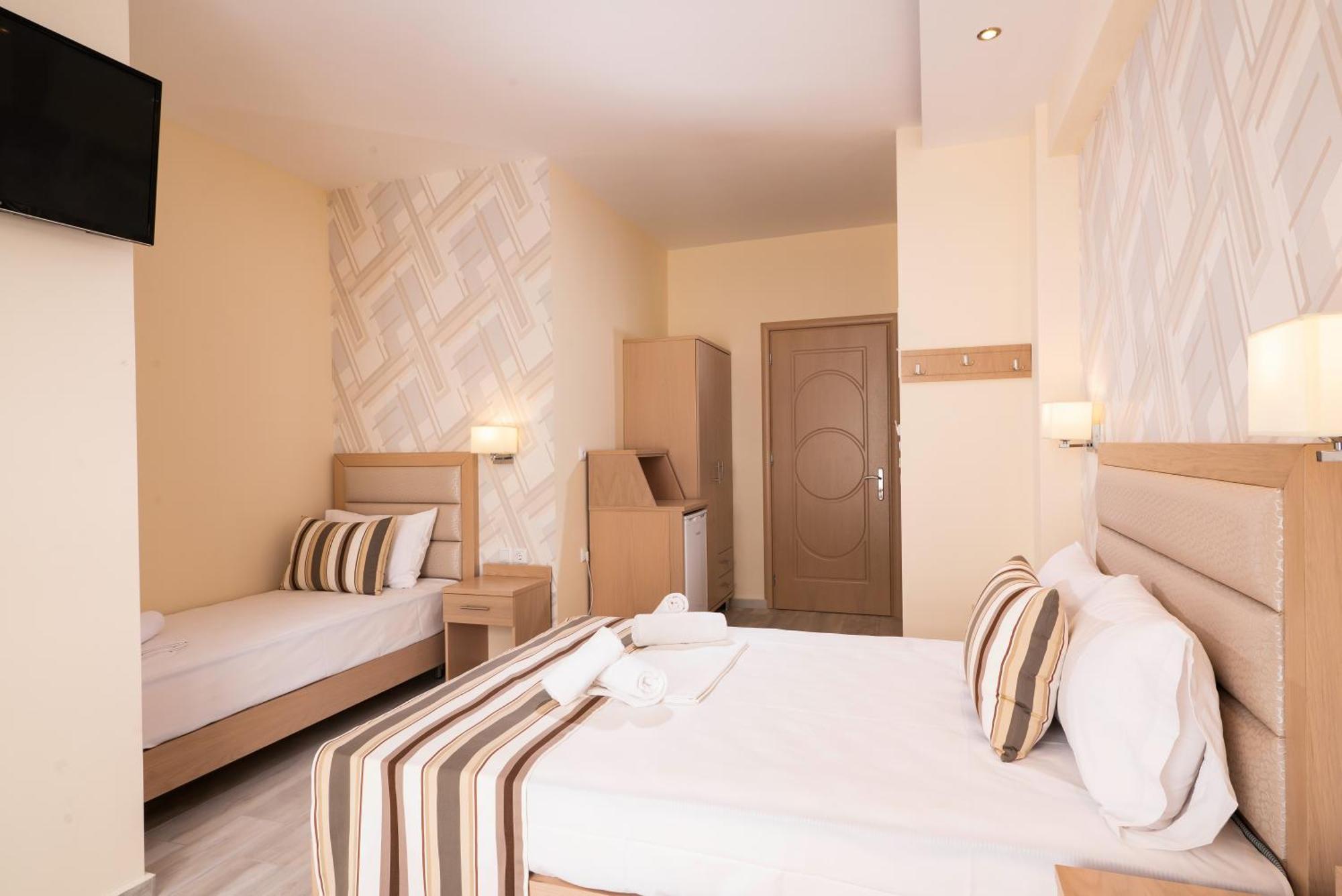 Star Bay Luxury Aparthotel Limenária Szoba fotó